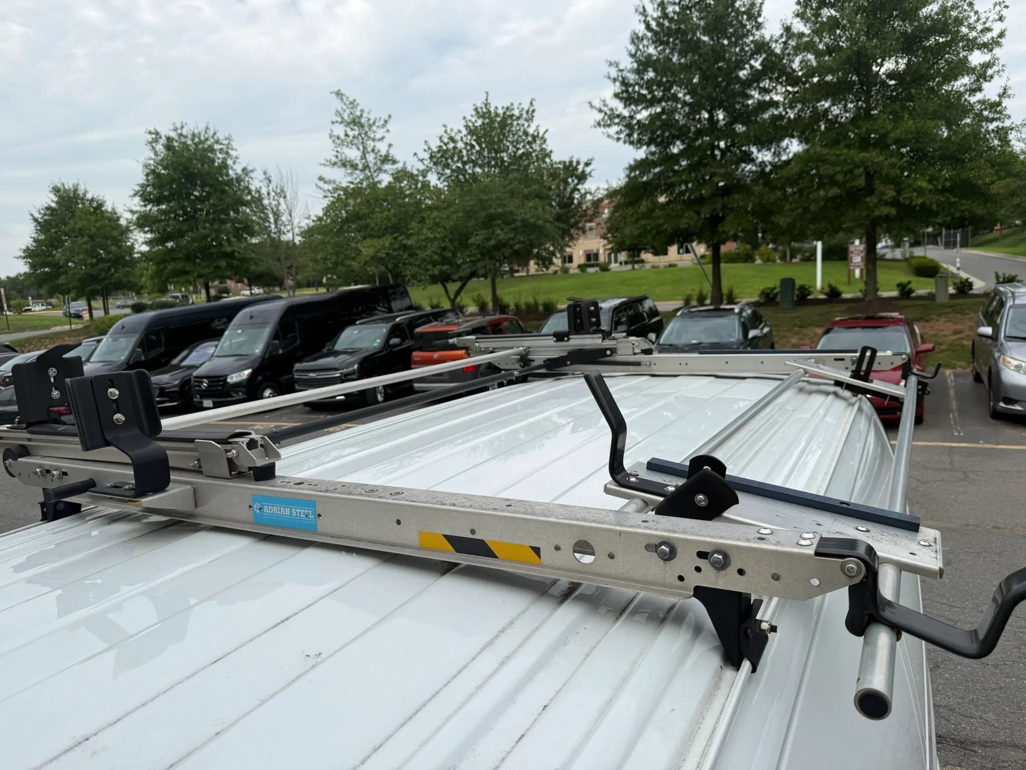 Used 2019 Chevrolet Express 2500 w/ Driver Convenience Package RWD image 14