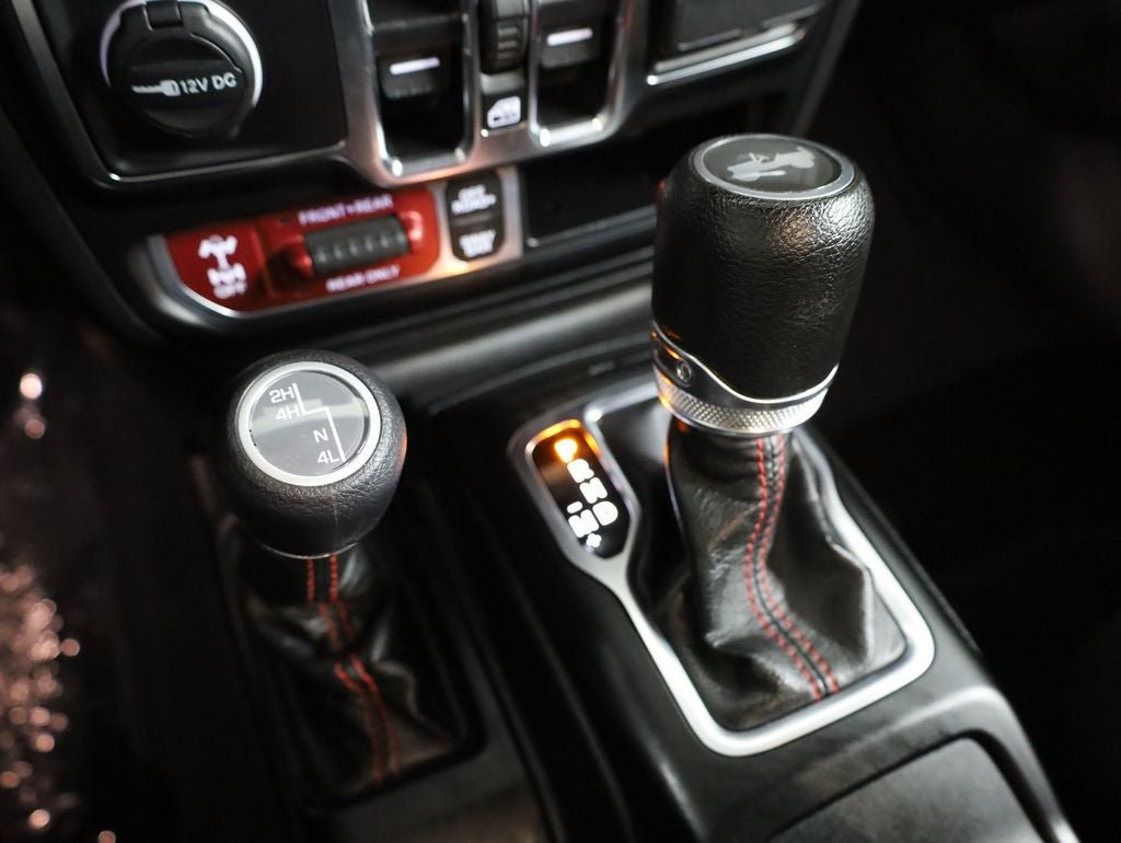 Used 2023 Jeep Wrangler Unlimited Rubicon AWD/4WD image 26