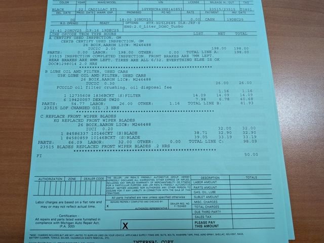 Certified 2022 Cadillac XT5 Premium Luxury image 2