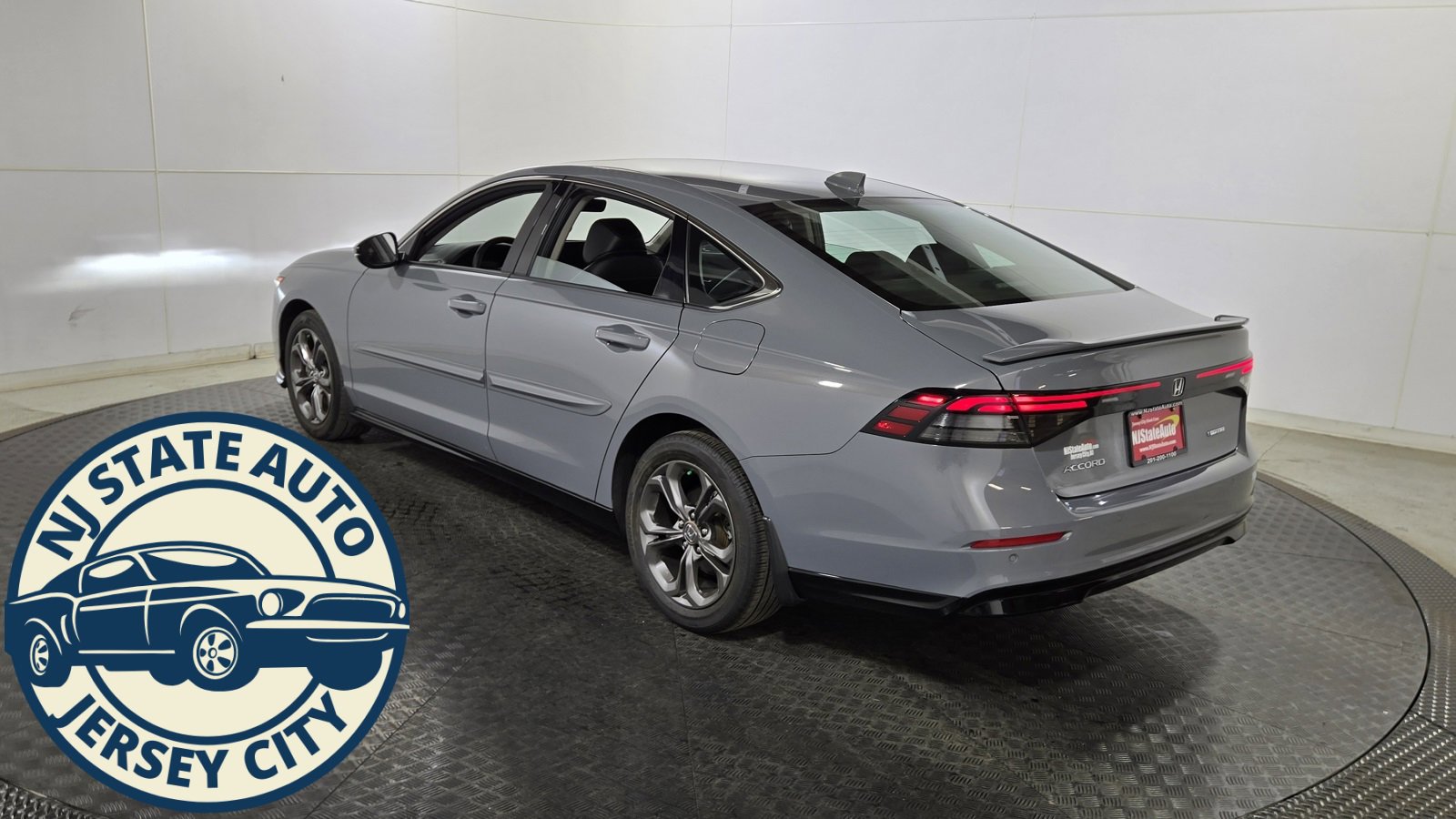 Used 2023 Honda Accord EX-L image 5