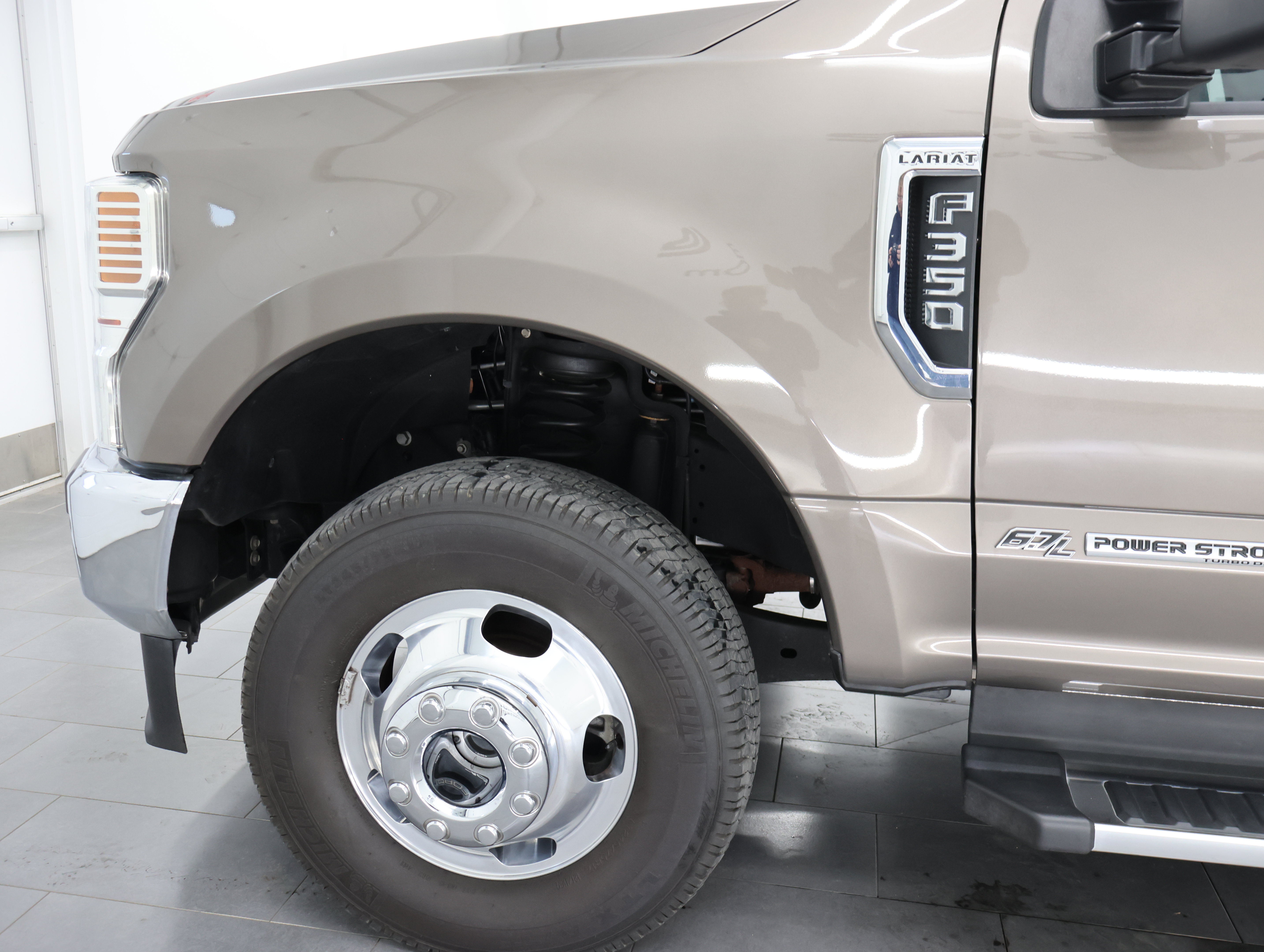 Used 2022 Ford F350 Lariat w/ Lariat Ultimate Package AWD/4WD image 34