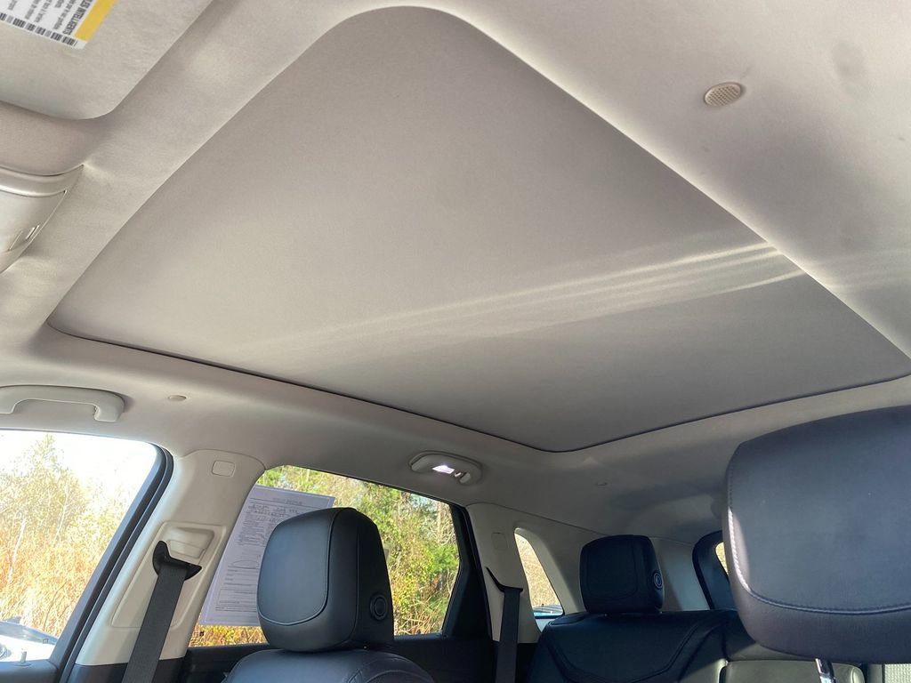 Used 2019 Cadillac XT5 Luxury image 24