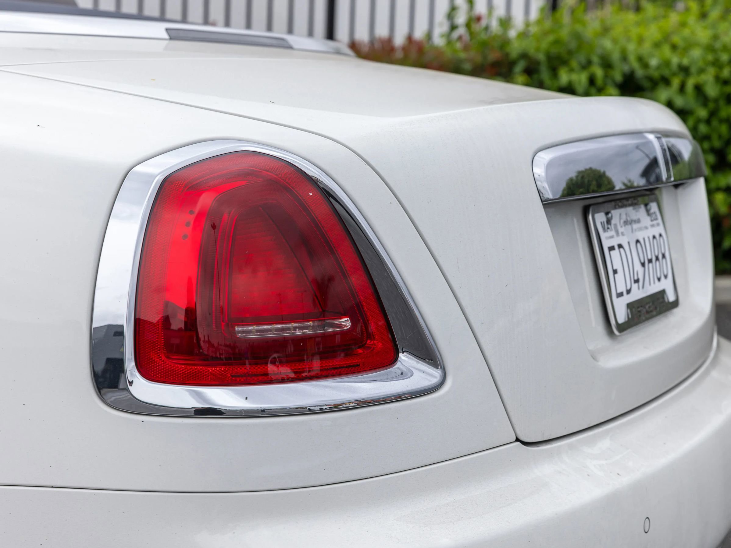 Used 2020 Rolls-Royce Dawn image 13