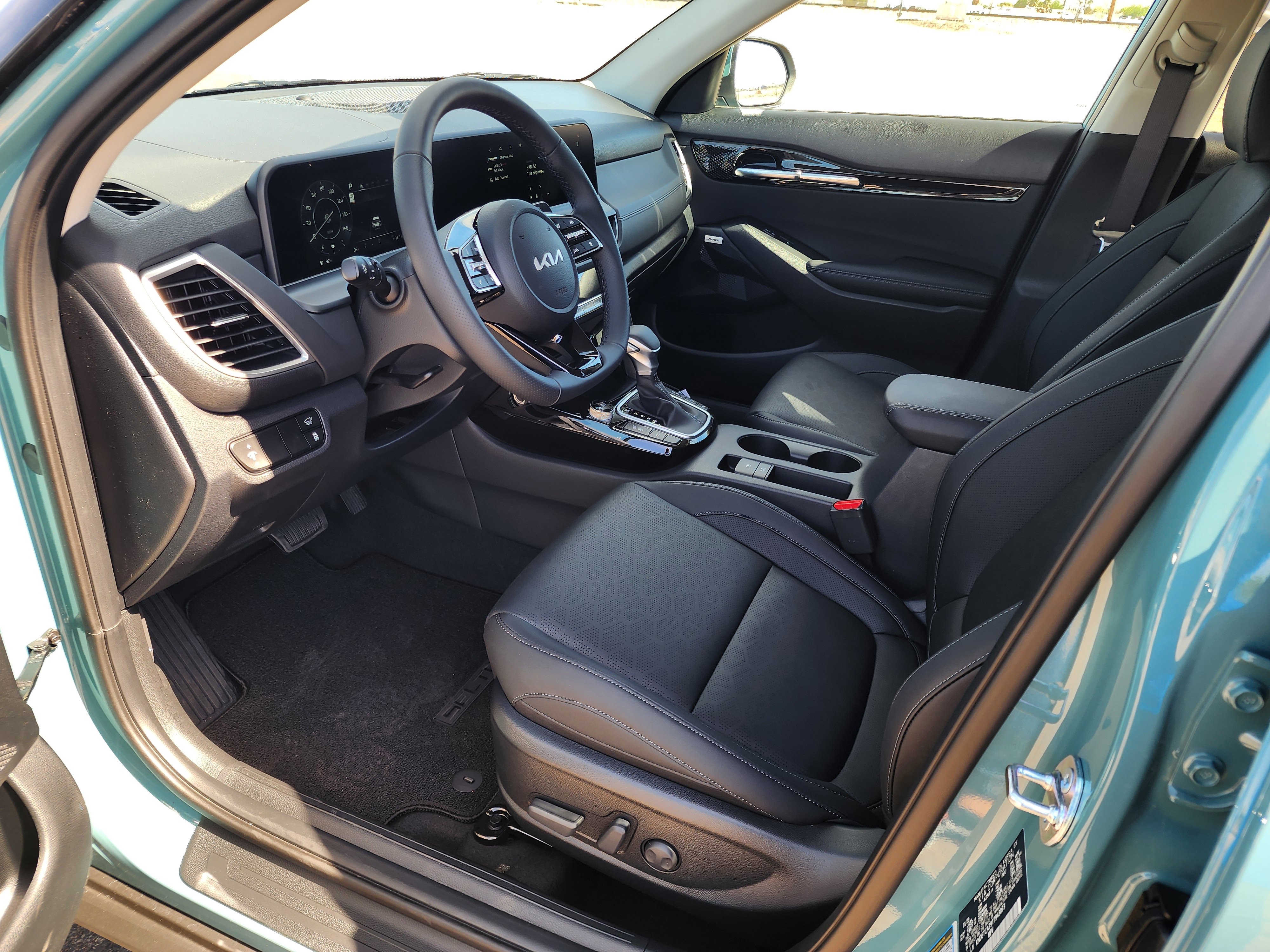 New 2026 Kia Seltos SX image 13