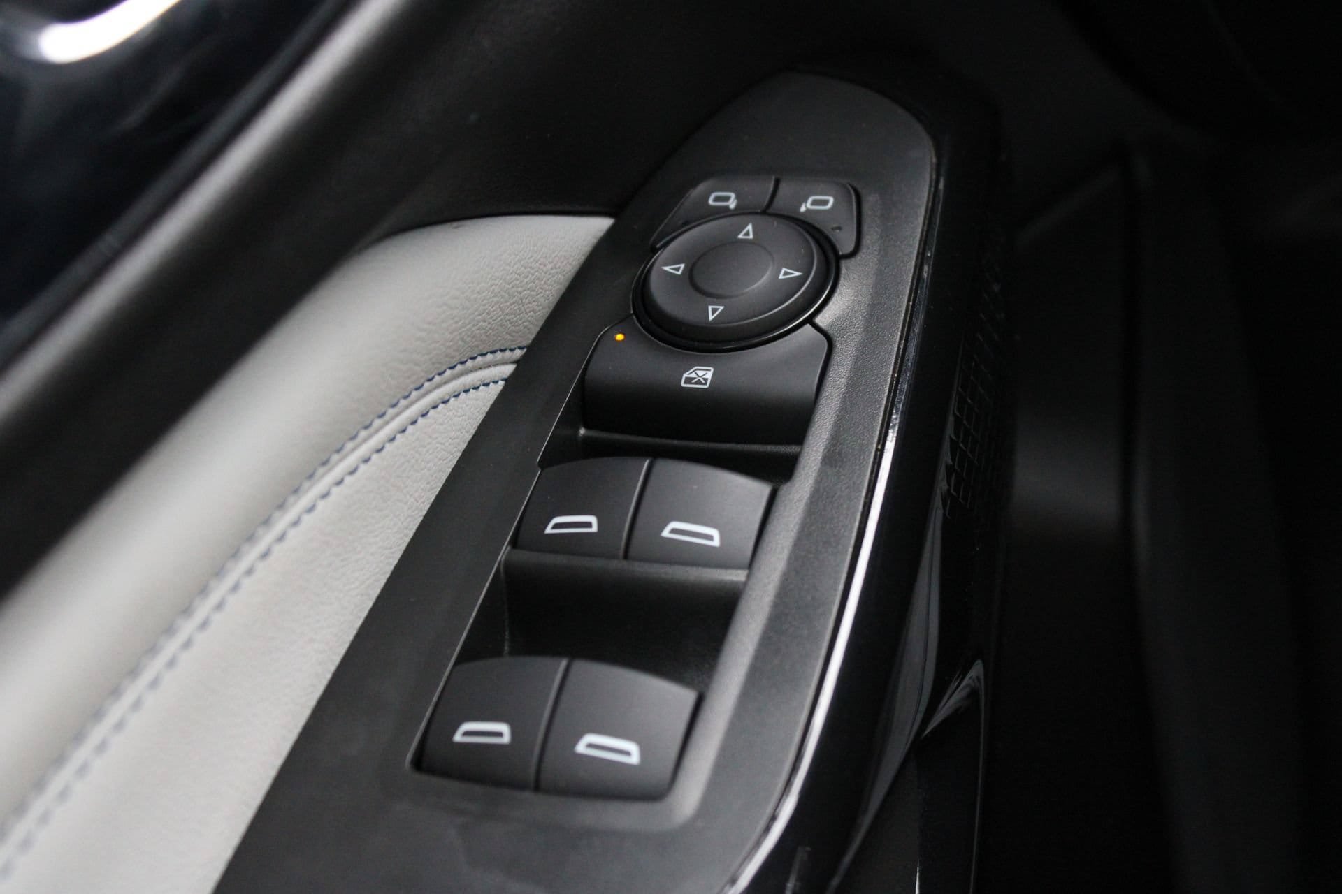 Used 2025 Chevrolet Trax LT FWD image 23