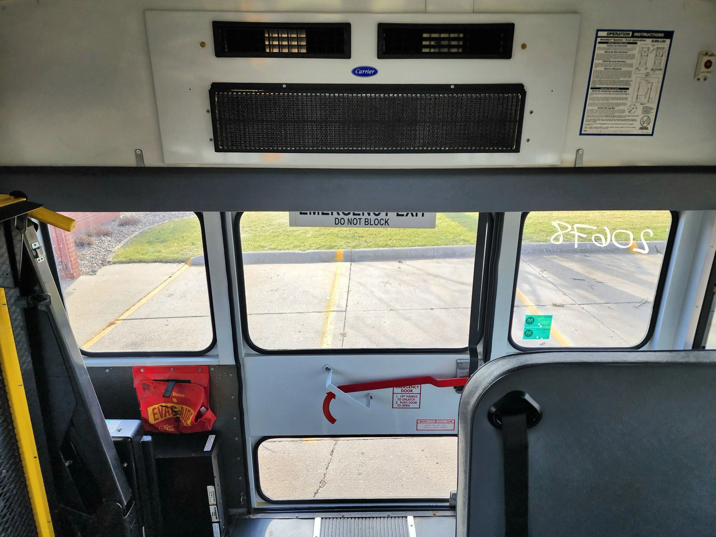 Used 2006 Ford E-450 and Econoline 450 E450 Cube Van 14'-18' image 21