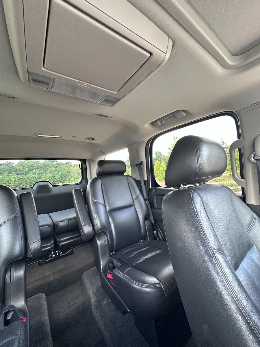 Used 2010 Chevrolet Tahoe LTZ RWD image 33