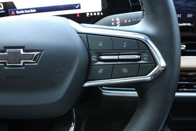 Used 2026 Chevrolet Equinox ACTIV w/ Safety and Technology Package FWD image 24