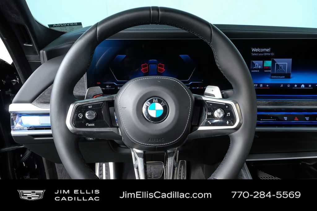 Used 2023 BMW 760i xDrive image 10
