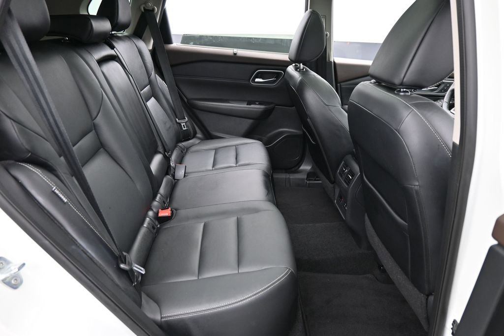 Used 2021 Nissan Rogue SL w/ Premium Package AWD/4WD image 16