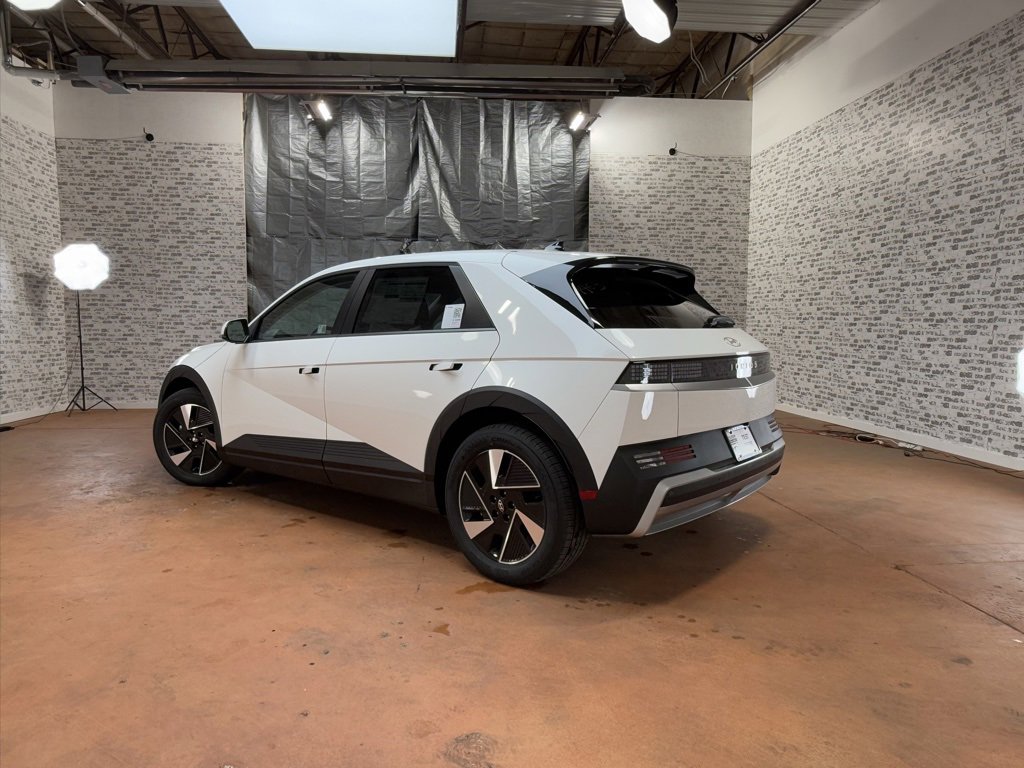 New 2026 Hyundai Ioniq 5 SE image 6