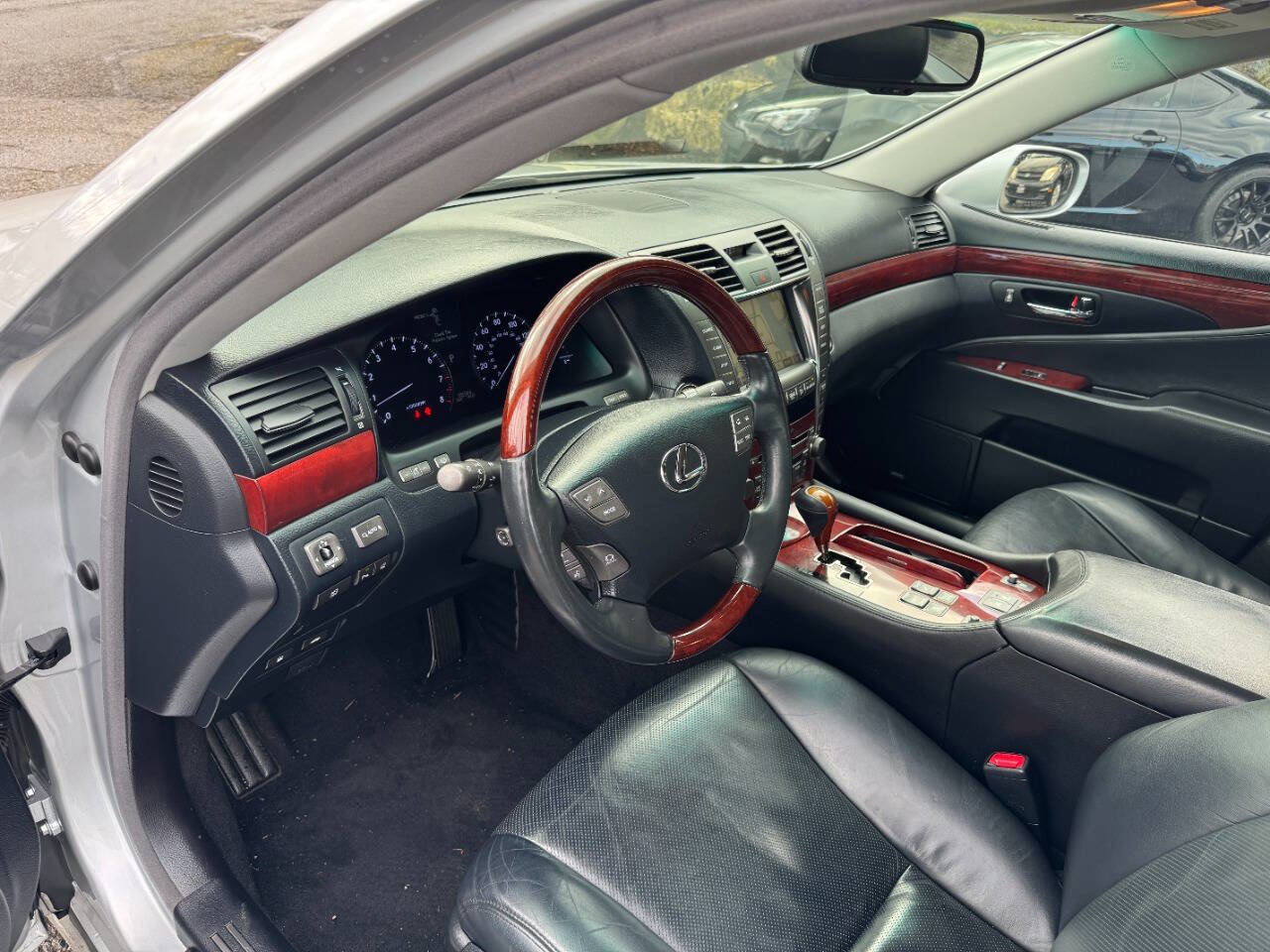 Used 2008 Lexus LS 460 L image 20