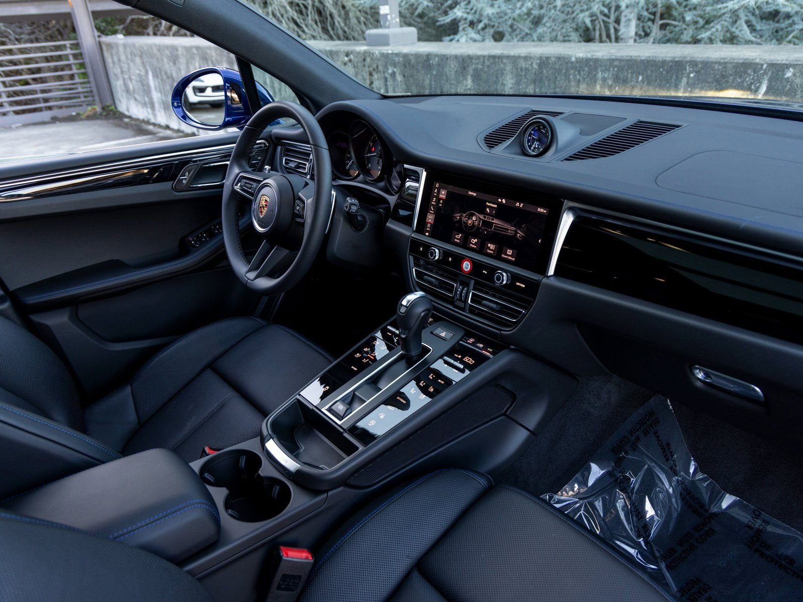 New 2025 Porsche Macan image 49