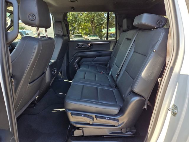 Certified 2025 Chevrolet Suburban Z71 image 13
