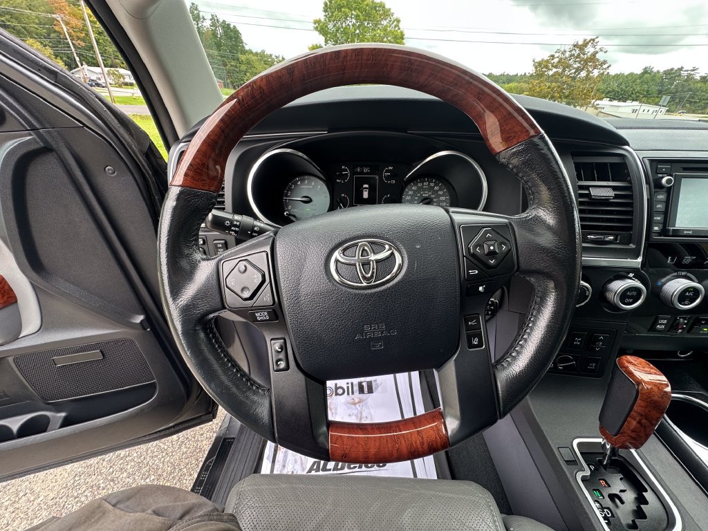 Used 2019 Toyota Sequoia Platinum AWD/4WD image 14