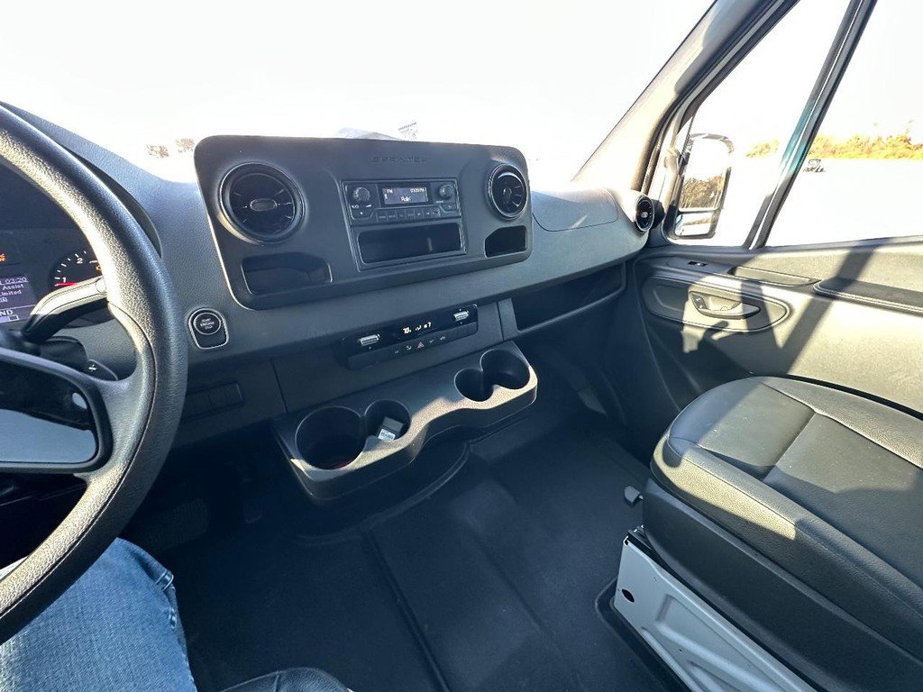 Used 2021 Mercedes-Benz Sprinter 2500 w/ Driver Convenience Package image 28