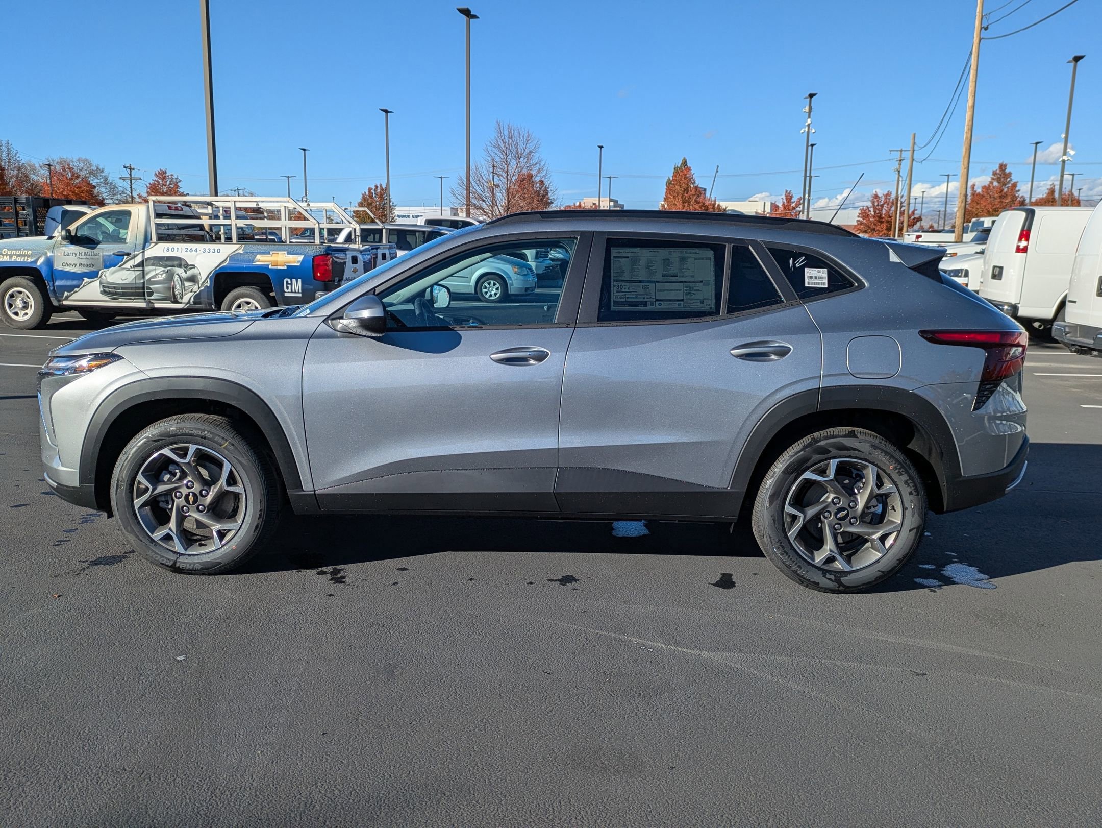 New 2026 Chevrolet Trax LT w/ Driver Confidence Package FWD video 2