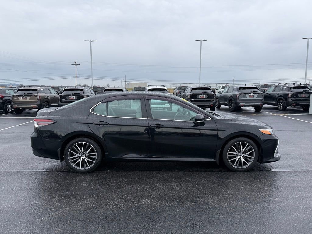 Used 2021 Toyota Camry XLE w/ Navigation Package image 34