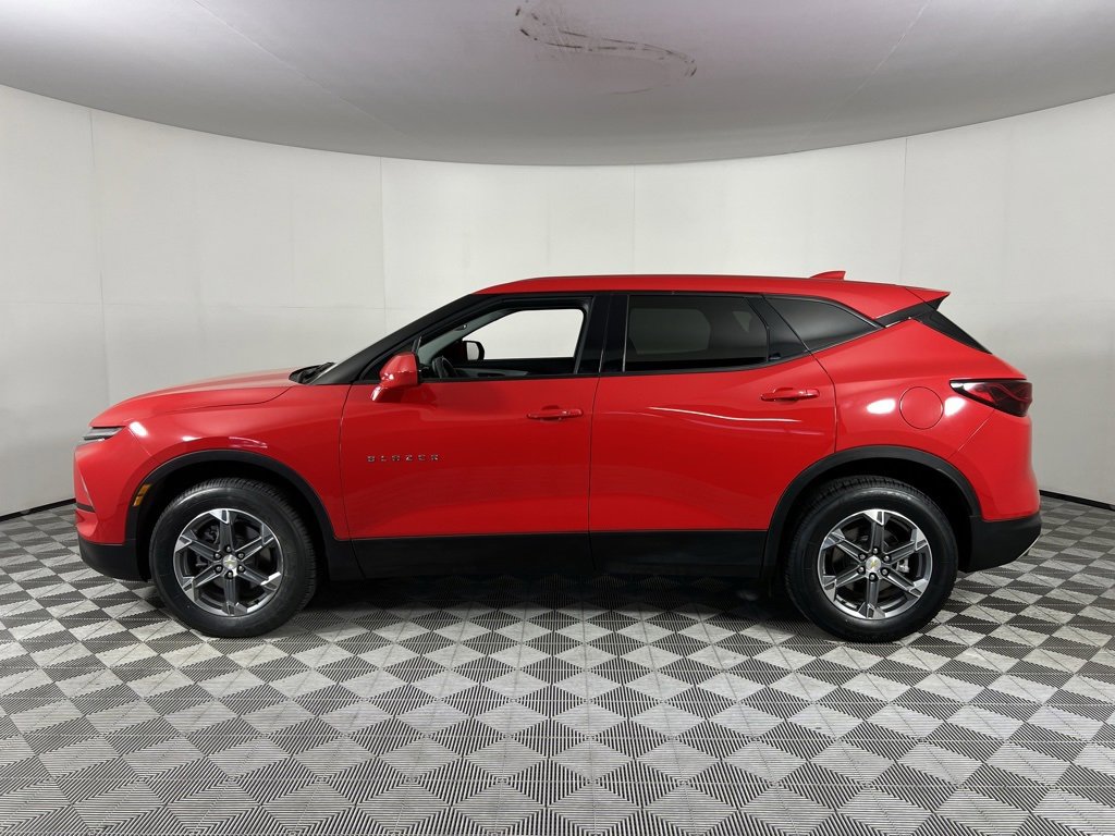 Used 2024 Chevrolet Blazer LT image 10