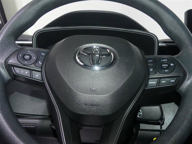 Used 2022 Toyota Corolla LE FWD image 29