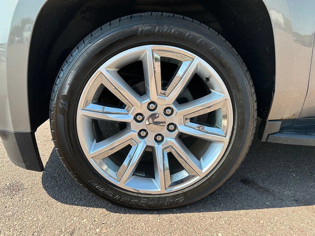 Used 2018 Chevrolet Suburban LT AWD/4WD image 42