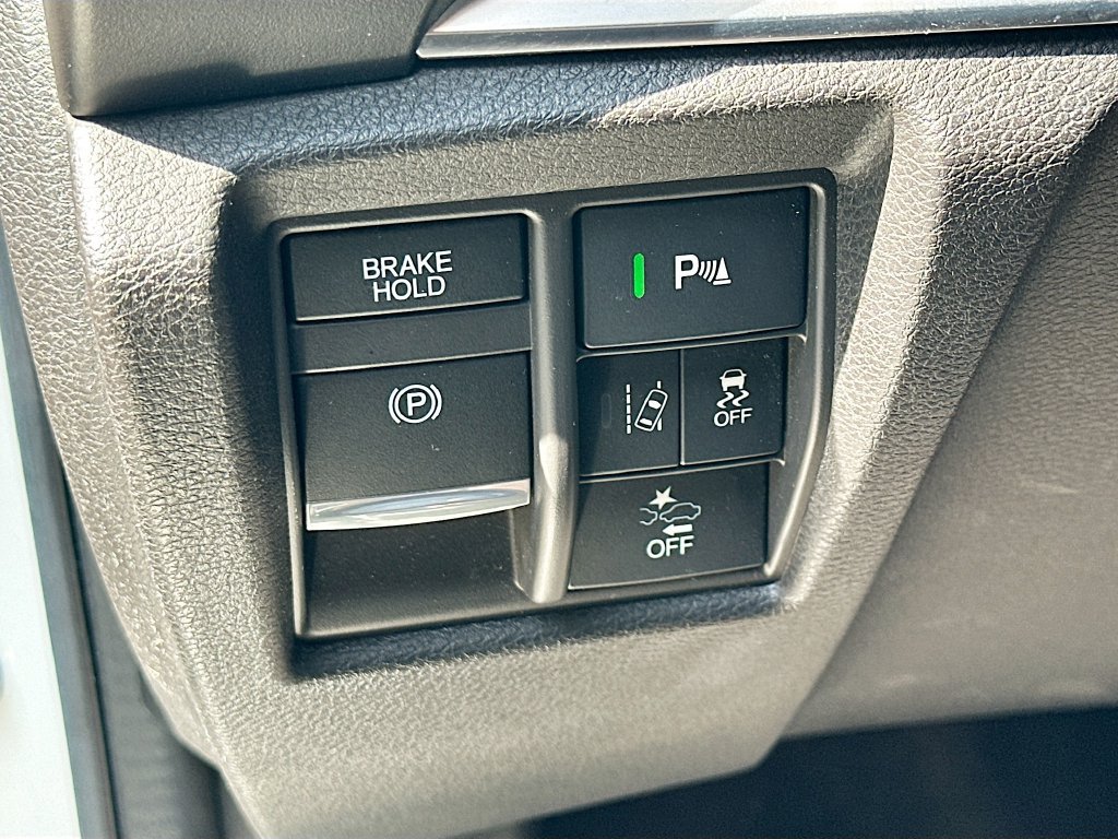Used 2020 Acura MDX w/ Technology Package AWD/4WD image 10