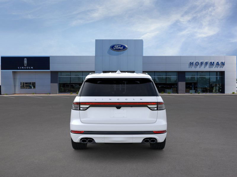 New 2026 Lincoln Aviator AWD w/ Jet Appearance Package image 5