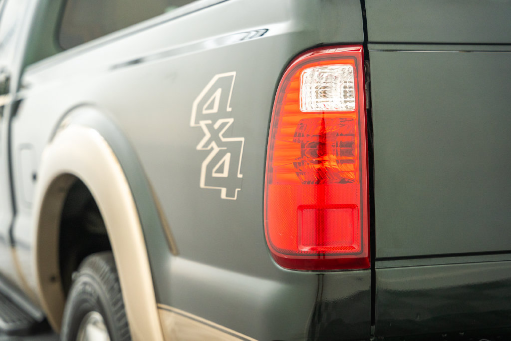 Used 2014 Ford F250 Lariat AWD/4WD image 8