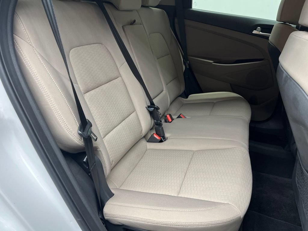 Used 2021 Hyundai Tucson SE FWD image 21