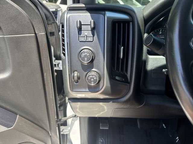 Used 2017 Chevrolet Silverado 1500 LT w/ All Star Edition AWD/4WD image 27