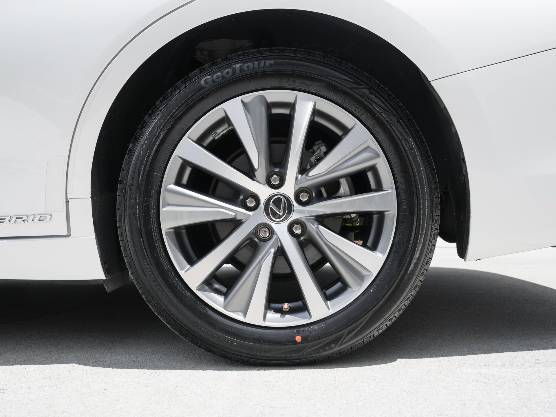 Used 2020 Lexus ES 300h w/ Premium Package FWD image 31