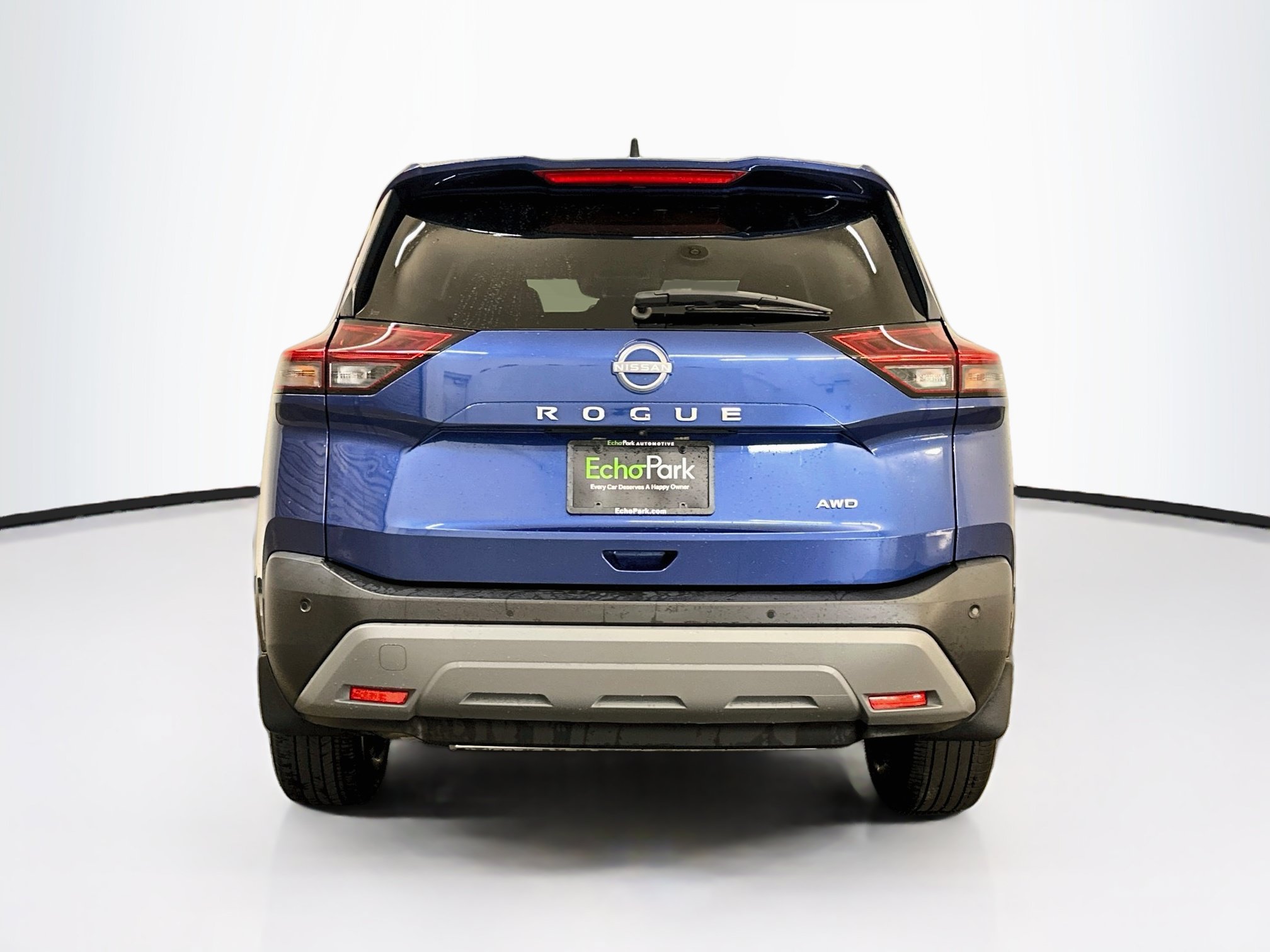 Used 2023 Nissan Rogue S AWD/4WD image 7