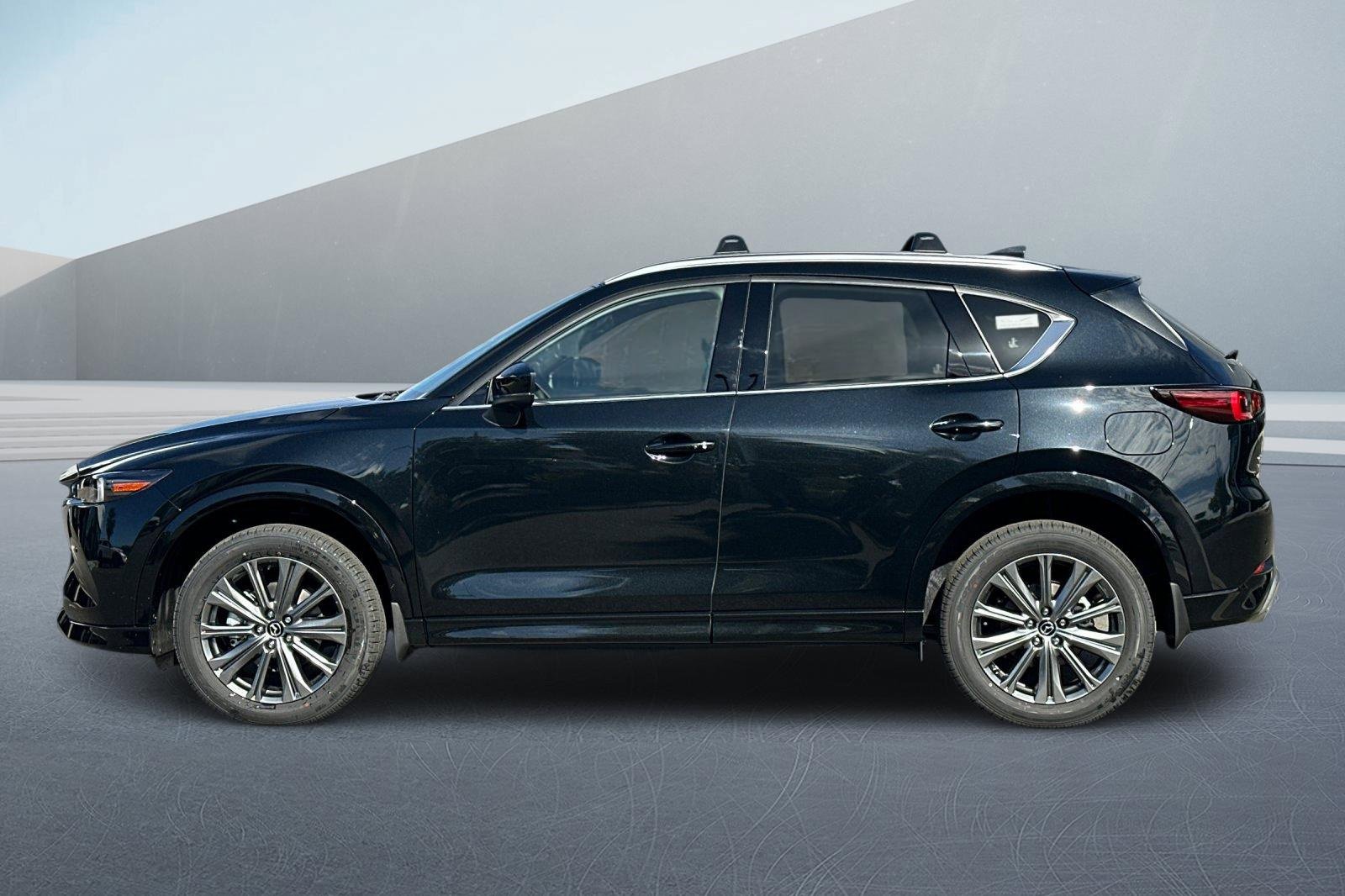 New 2025 MAZDA CX-5 Signature image 8