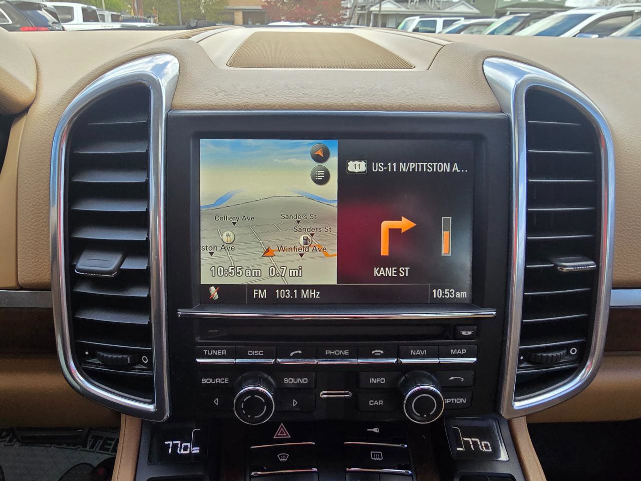 Used 2012 Porsche Cayenne S AWD/4WD image 10
