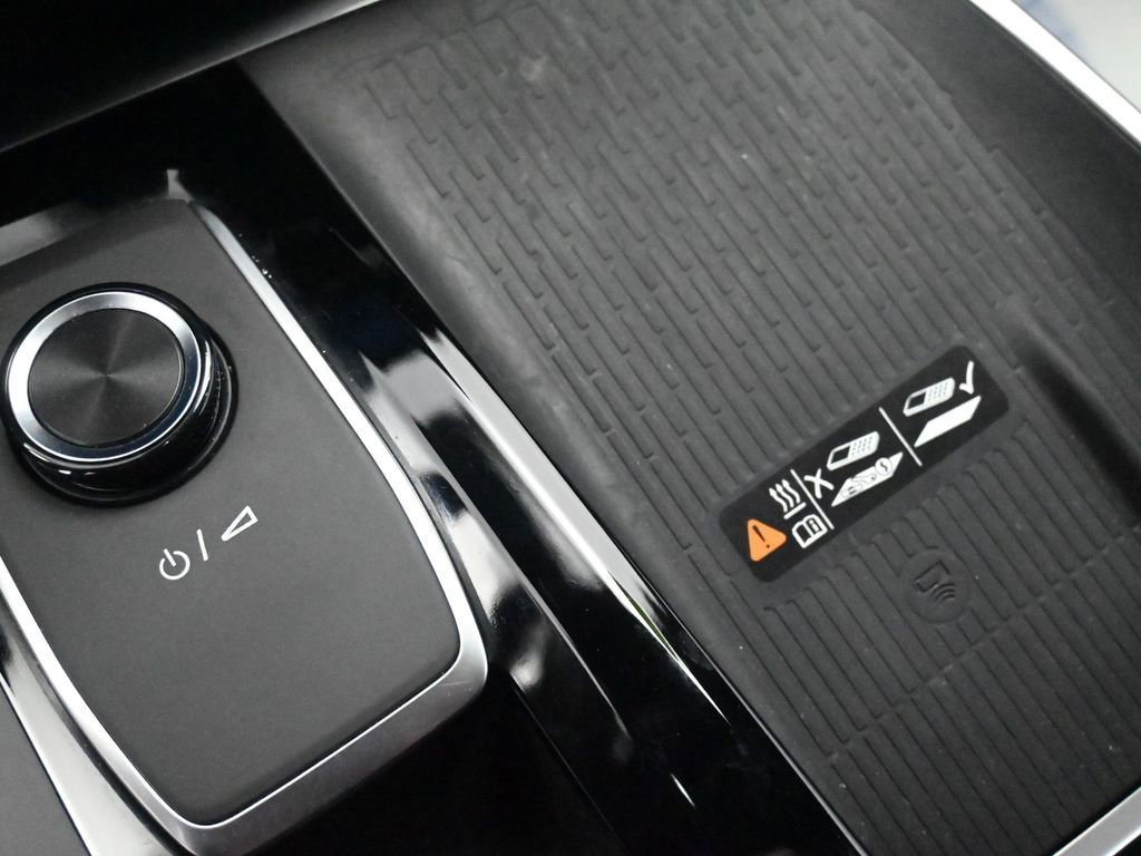 Used 2025 Buick Enclave Preferred w/ Power Package image 36