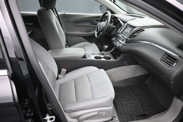Used 2017 Chevrolet Impala LS FWD image 10