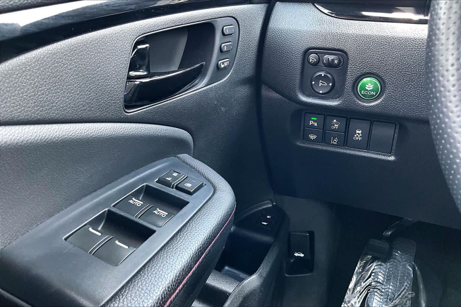 Used 2024 Honda Passport Black Edition image 34