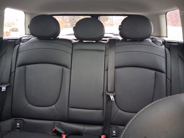 Used 2017 MINI Cooper Clubman image 22