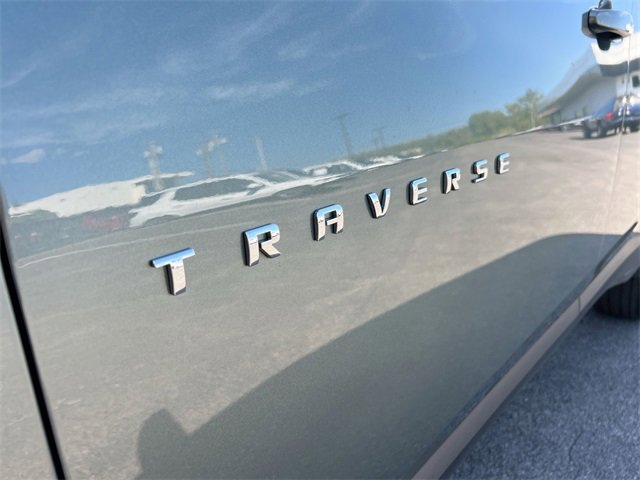 Used 2023 Chevrolet Traverse LT image 30