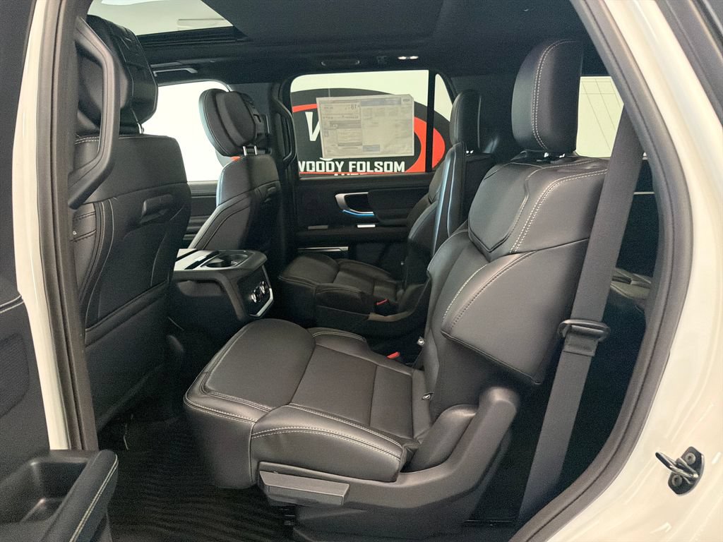 New 2027 Ford Expedition Platinum w/ Stealth Performance Package AWD/4WD image 13