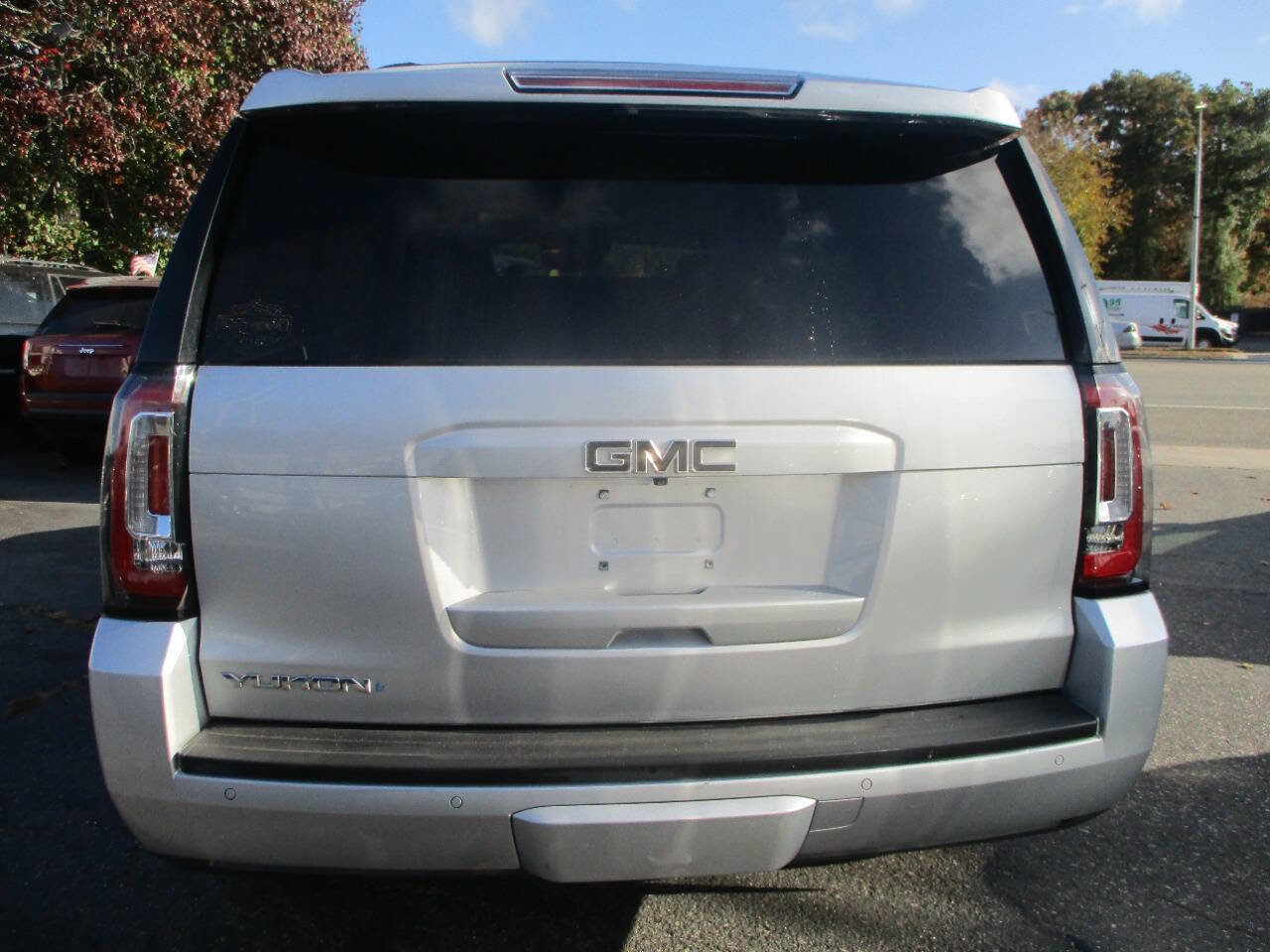Used 2015 GMC Yukon SLT w/ Open Road Package image 3