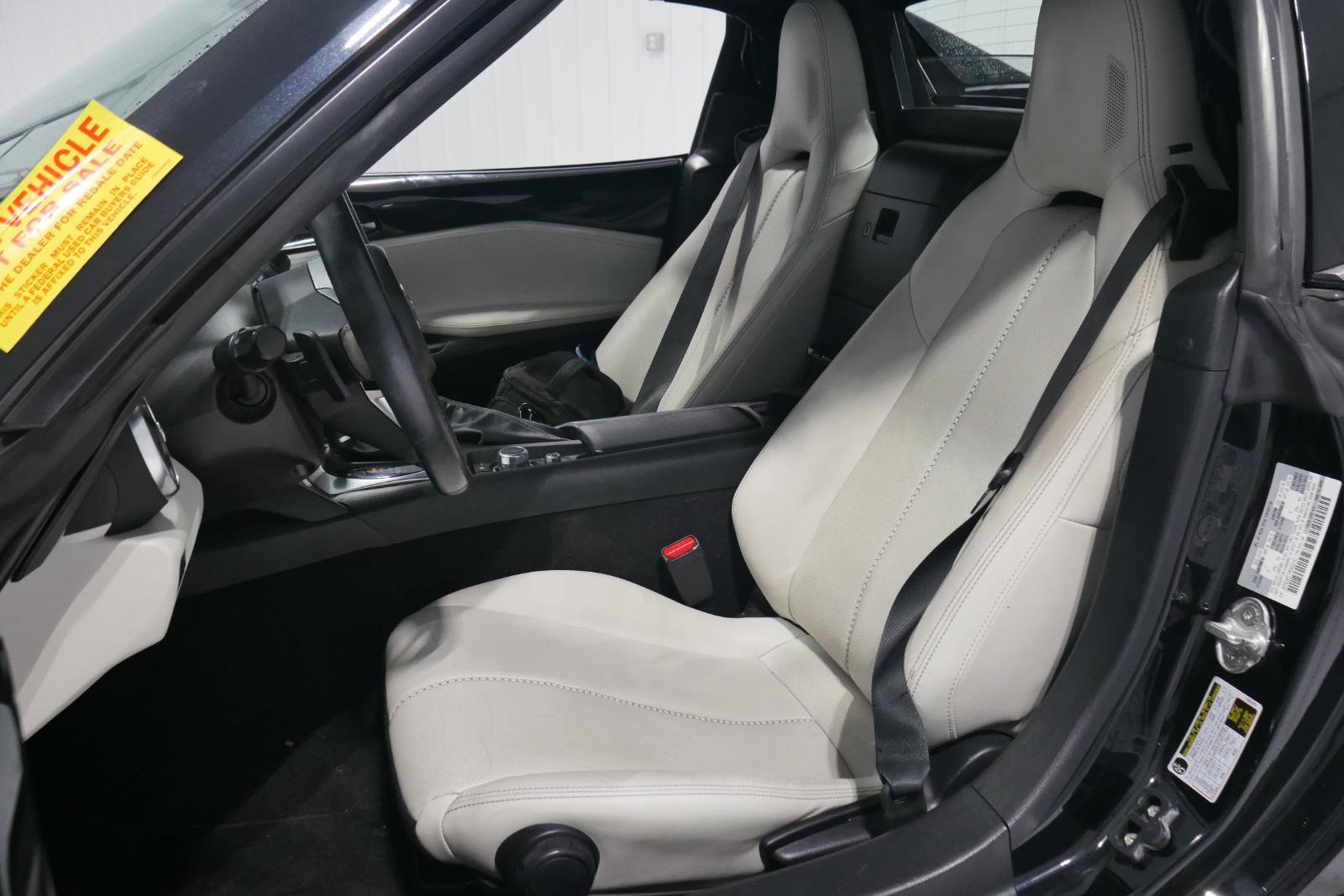 Used 2021 MAZDA MX-5 Miata RF Grand Touring image 10