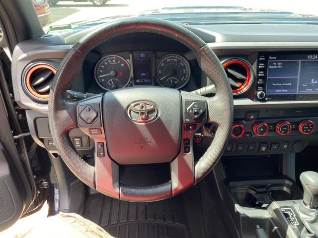 Certified 2020 Toyota Tacoma TRD Sport w/ Technology Package AWD/4WD image 5