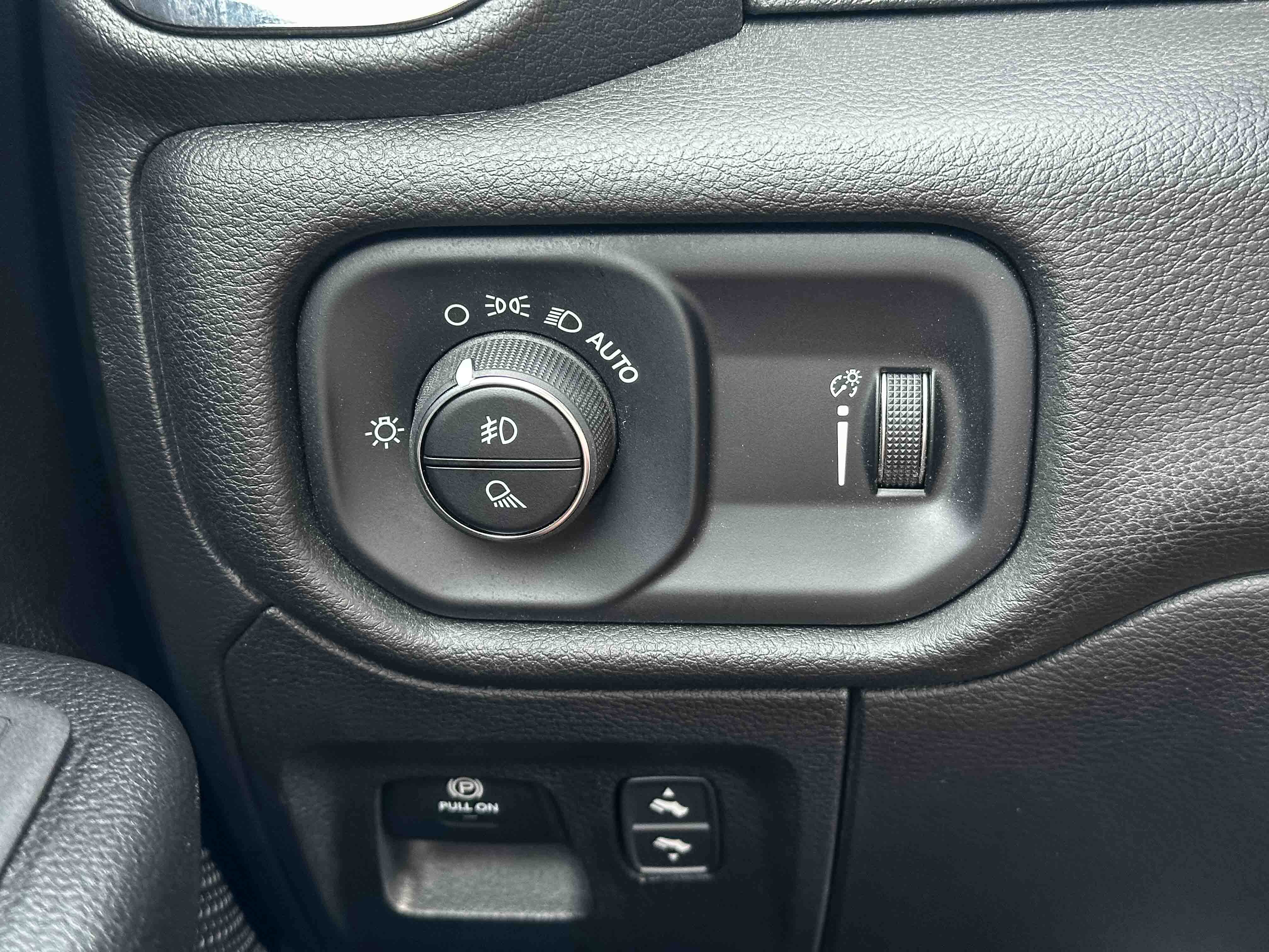 Used 2023 RAM 1500 Lone Star image 36