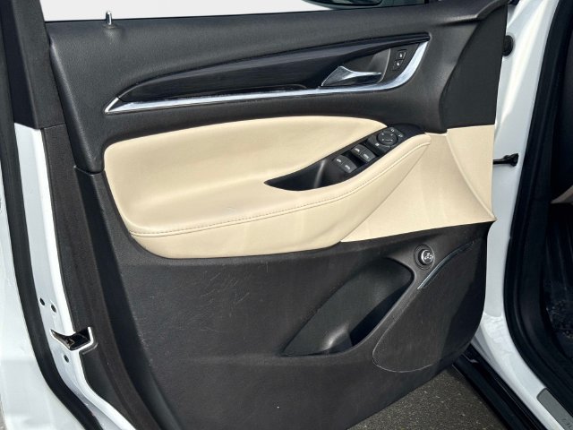 Used 2019 Buick Enclave Essence FWD image 14
