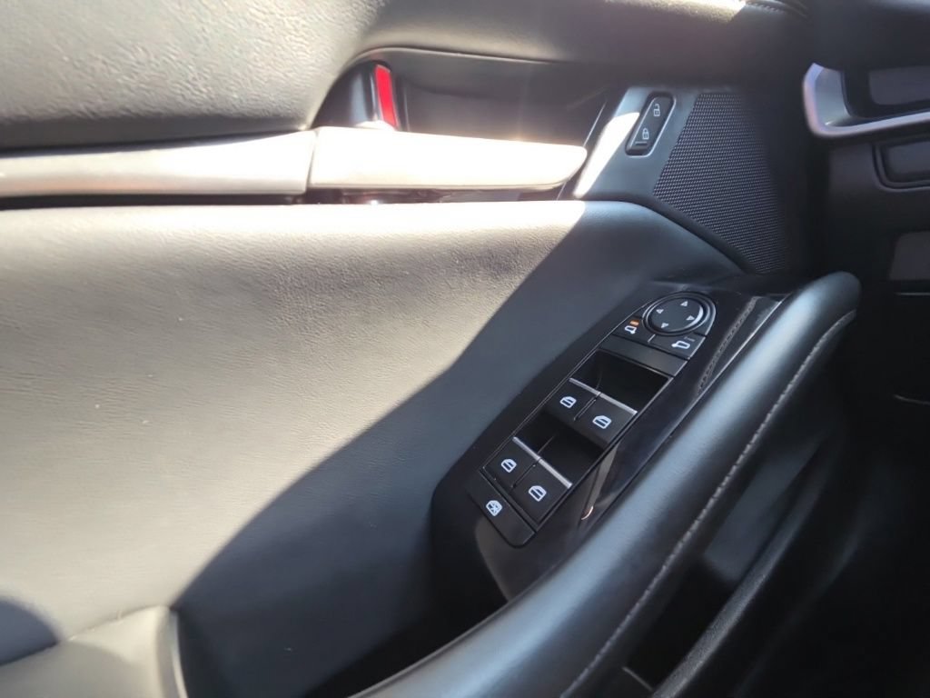 Used 2025 MAZDA MAZDA3 s FWD image 26