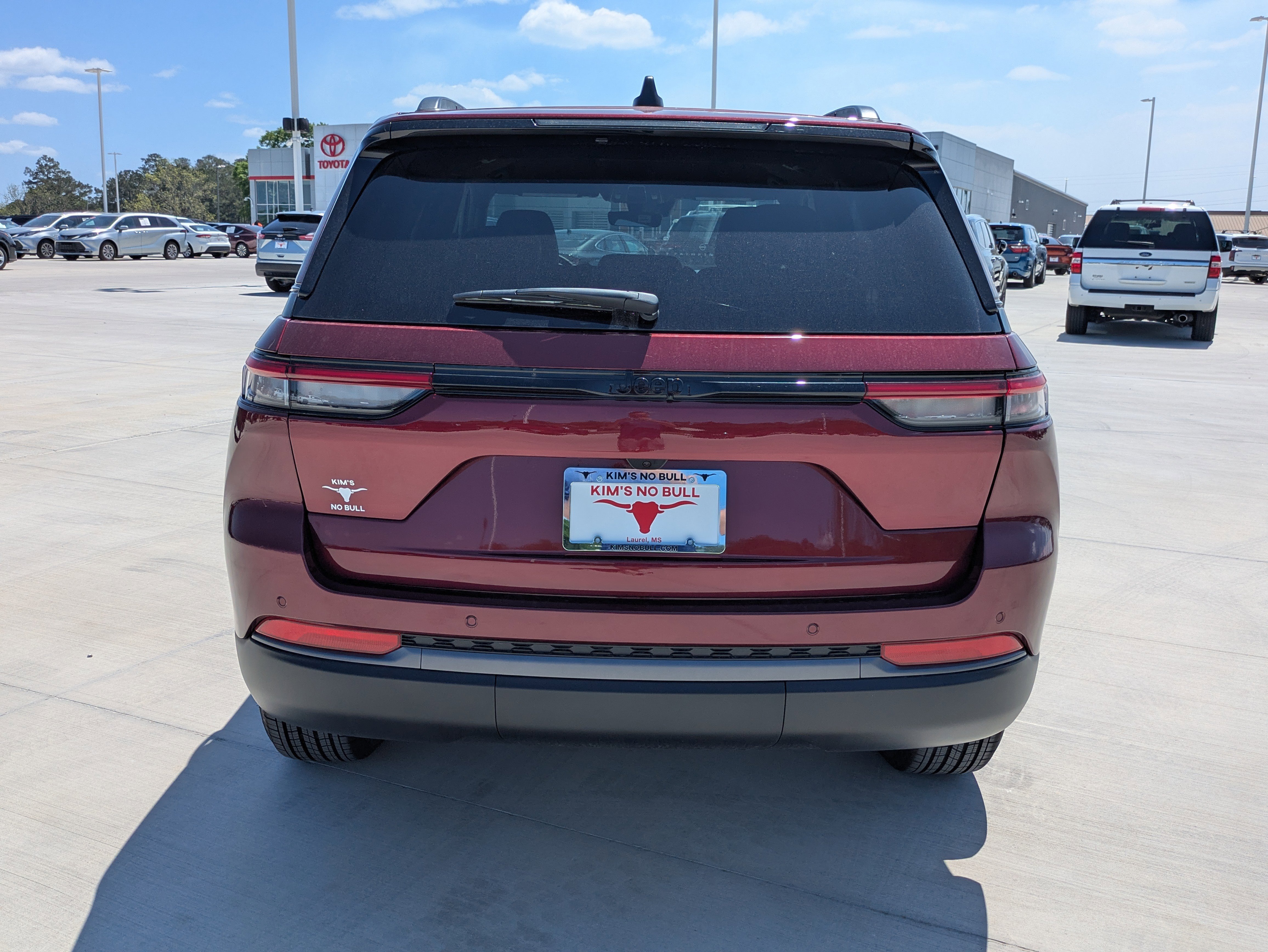 New 2026 Jeep Grand Cherokee Altitude RWD image 6