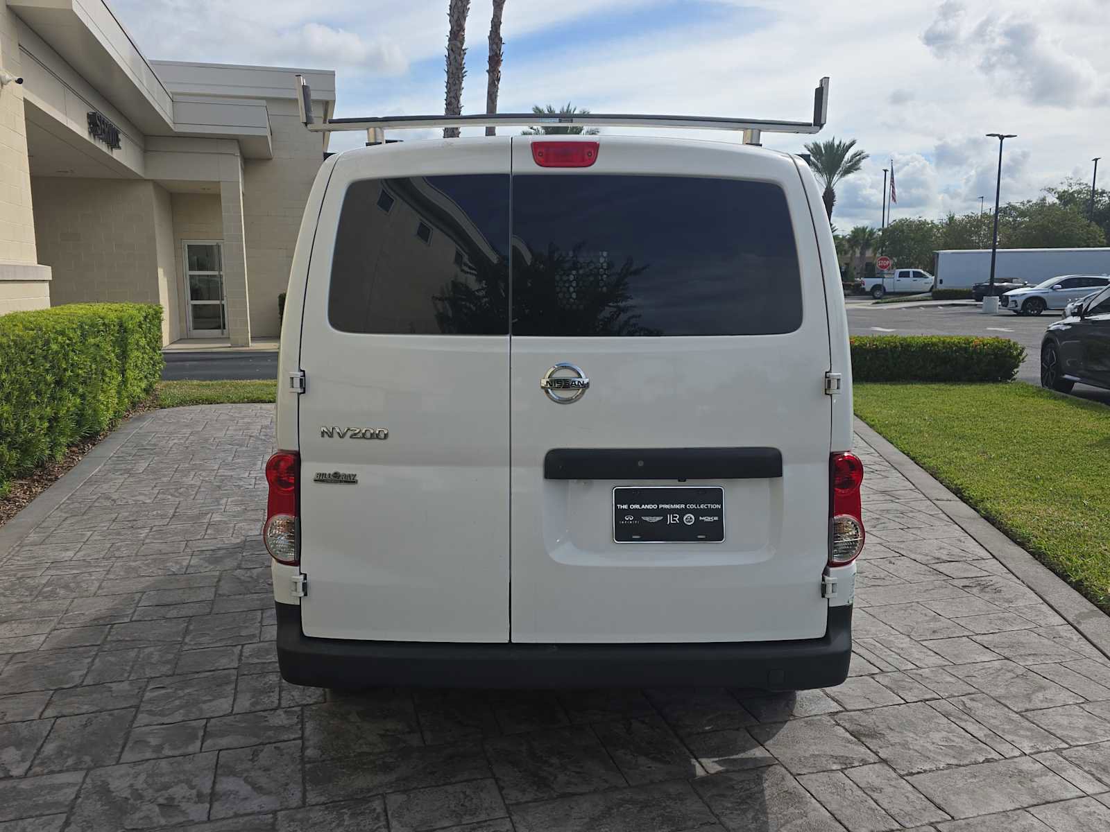 Used 2021 Nissan NV200 S w/ Back Door Glass Package image 6