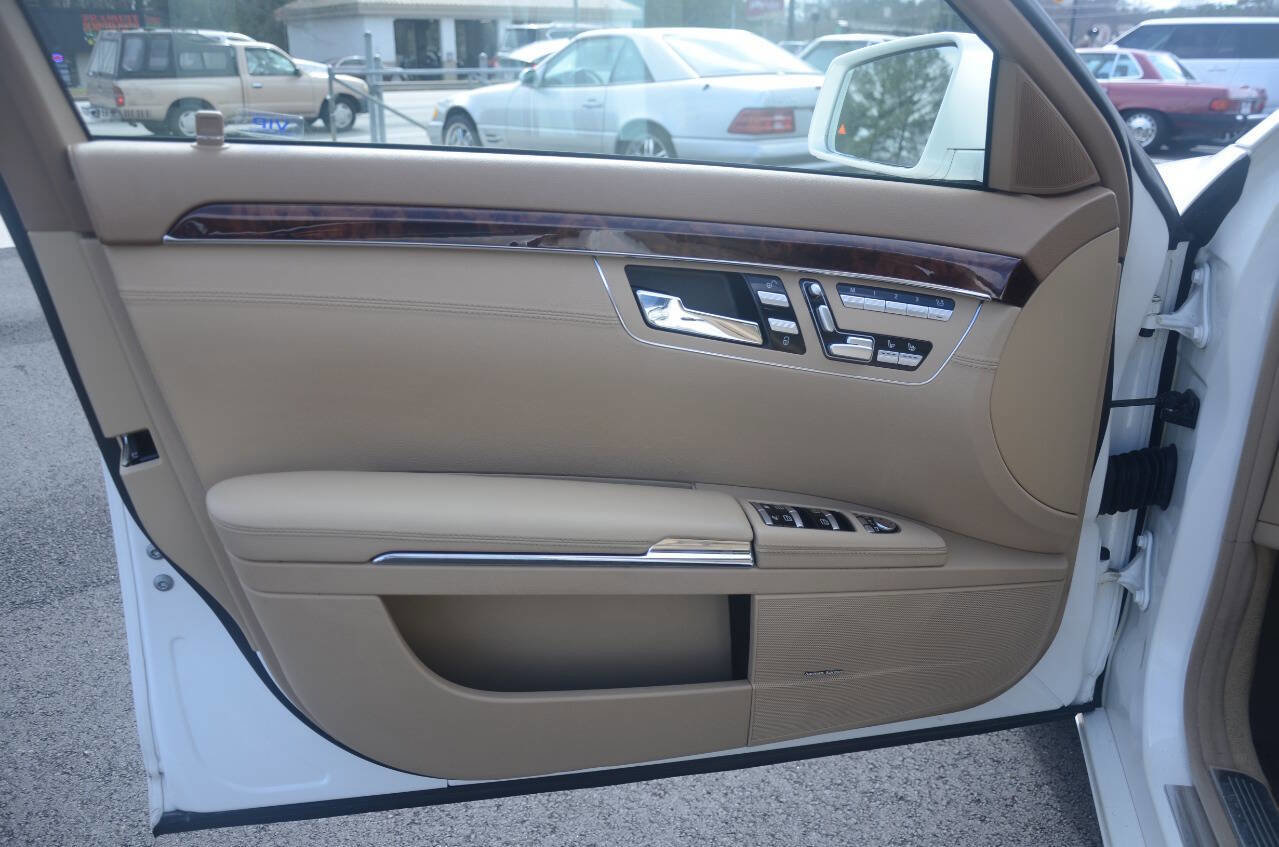 Used 2011 Mercedes-Benz S 550 image 13
