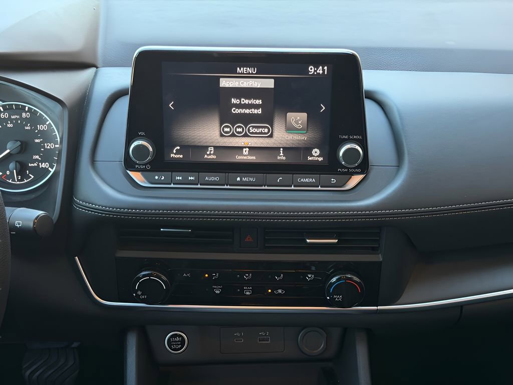 Used 2023 Nissan Rogue S image 13